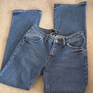 a.n.a Women's Low Rise Boot Cut Jeans. Size 4